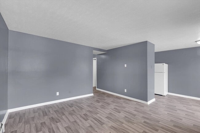 Building Photo - 421 Poplar Level Ct