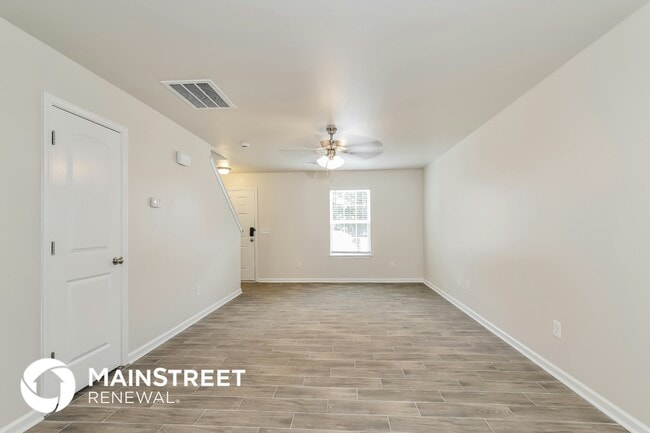 Foto del edificio - 2313 Deerbrook Forest Ln