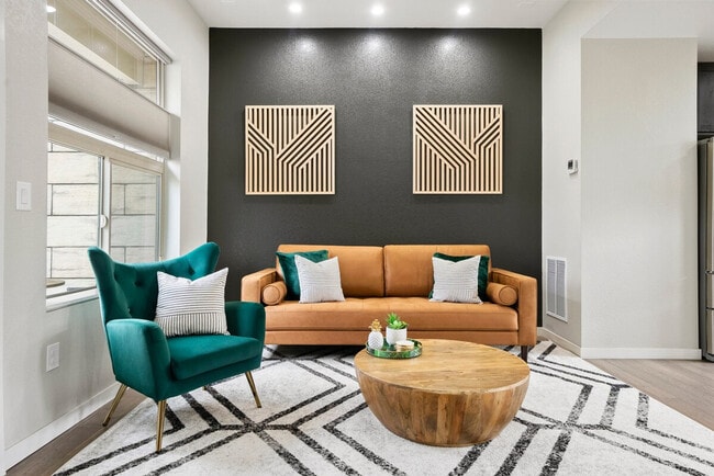 Foto del edificio - 9035 E 49th Pl