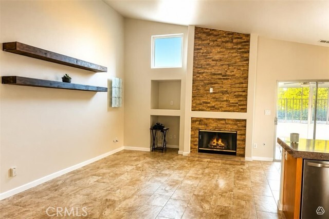 Building Photo - 44696 Lorraine Dr