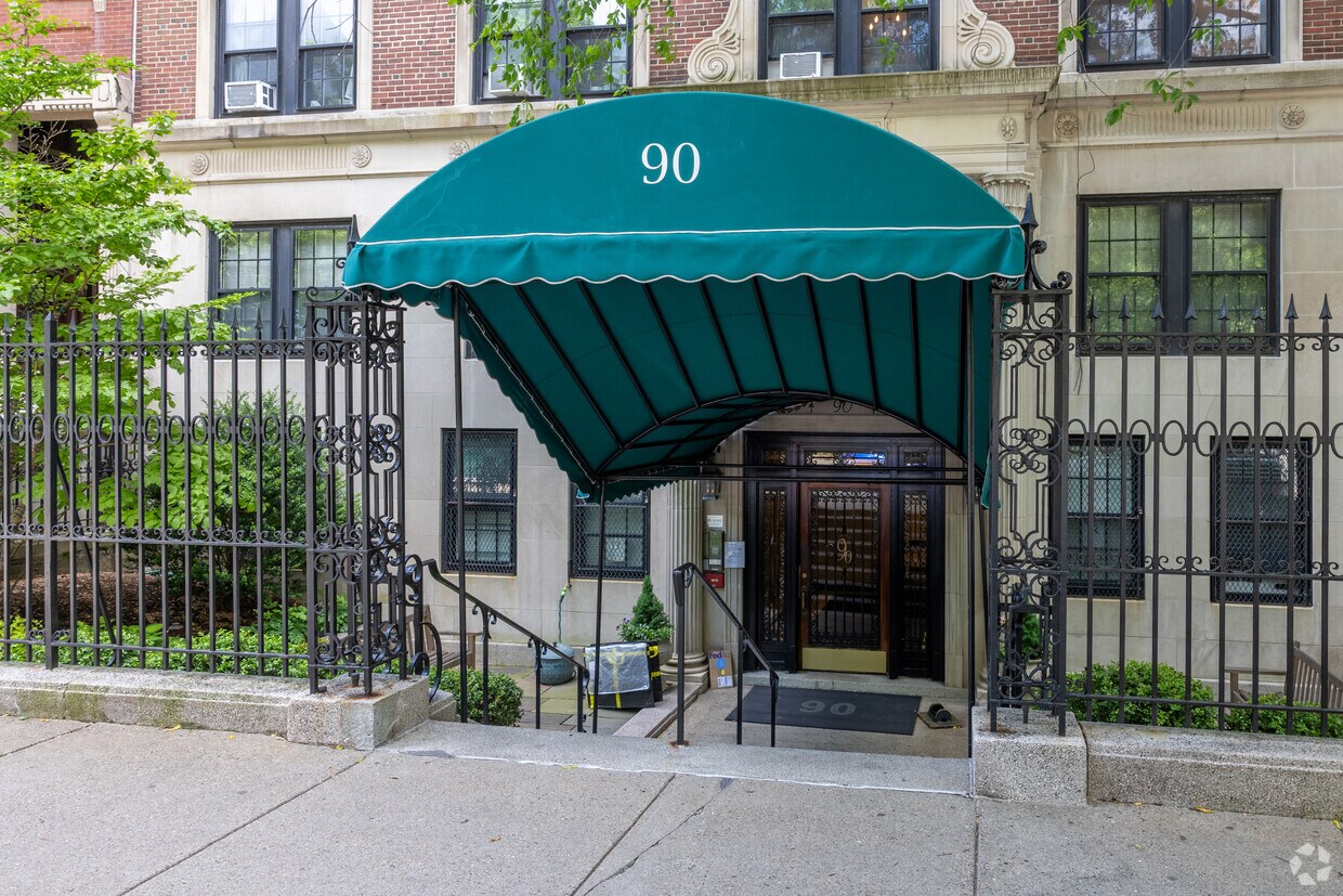 Entrance - 90 Commonwealth Ave