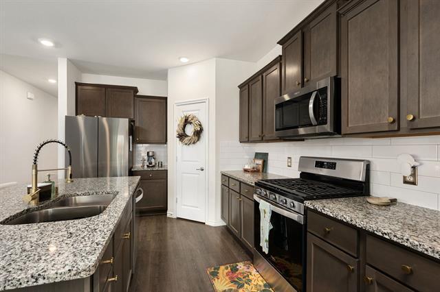 Foto del edificio - 600 Auburn Forest Dr