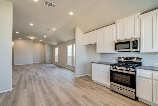 Building Photo - 5616 Respinto Dr