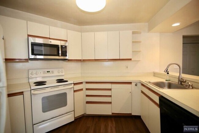 Foto del edificio - 1480 Westgate Dr