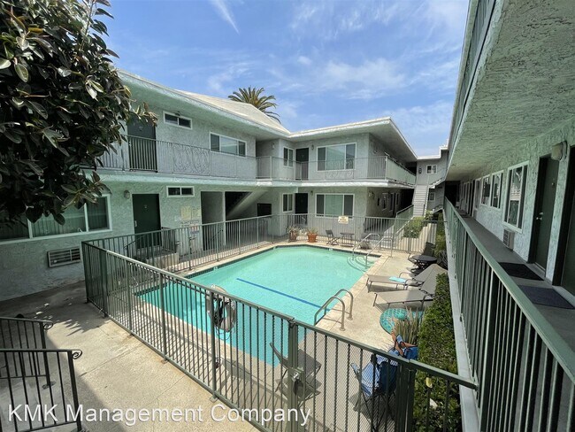 Foto del edificio - 1 br, 1 bath Apartment - 3762 Canfield Ave...