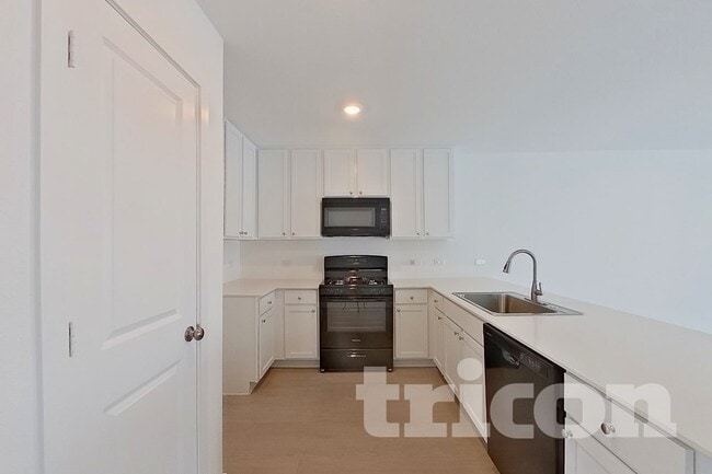 Building Photo - 907 Ponderosa Ln