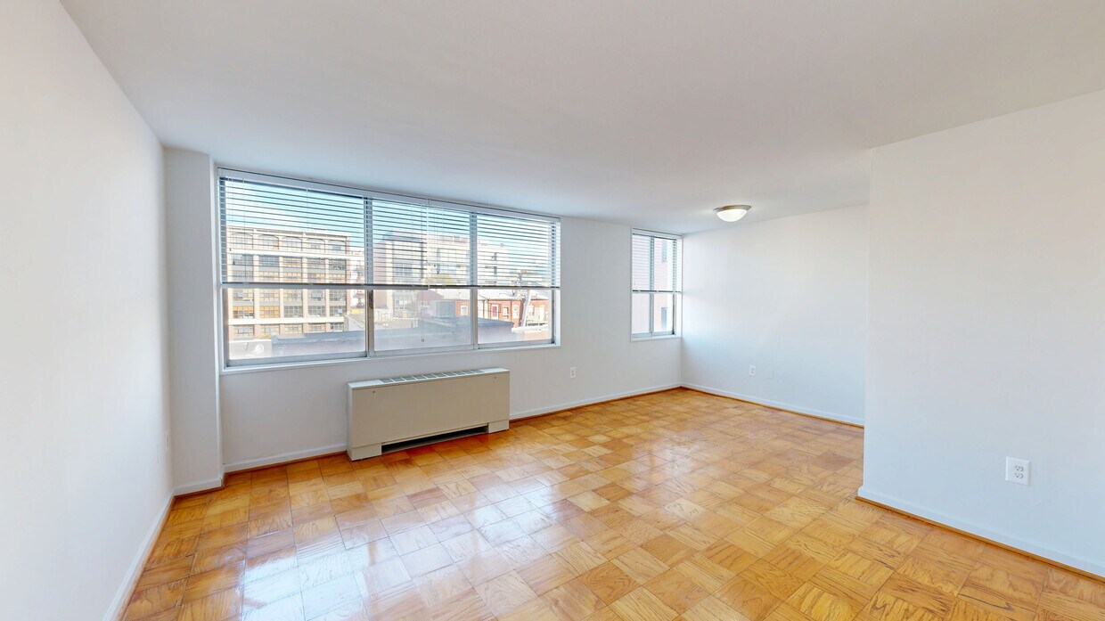 Photo - Newport West Apartments