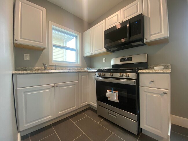 Cocina - 194 Messer St
