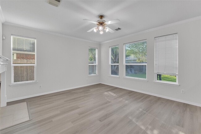 Building Photo - 5523 Santa Chase Ln