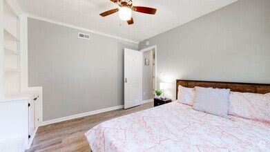 Building Photo - 1671 Canberra Dr