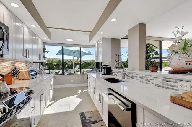 Foto del edificio - 3590 S Ocean Blvd