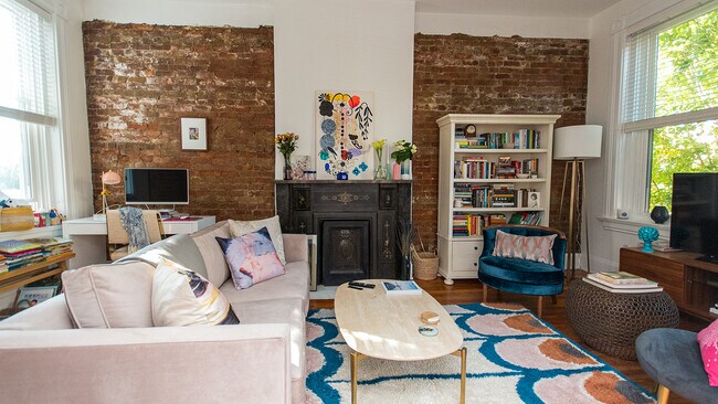 Foto del edificio - 1052 St Gregory St