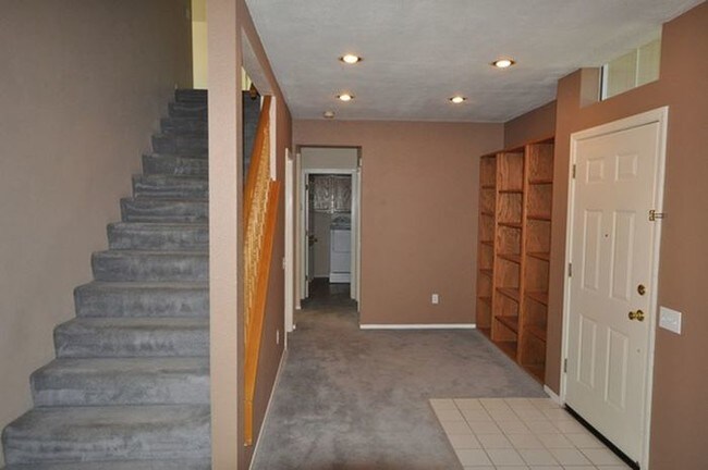 Building Photo - 8317 Leda Ct