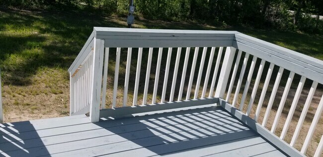 Building Photo - 236 Westfield Rd