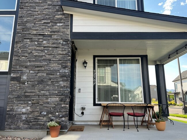 Building Photo - 9250 Garnett Wy