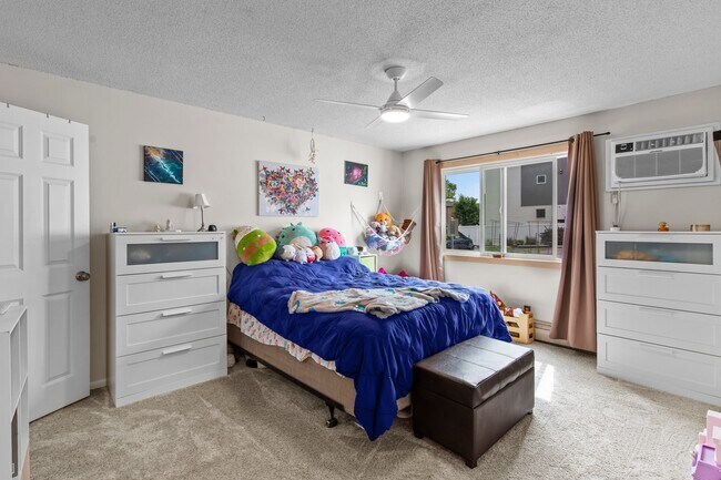 Foto del edificio - 333 8th St SE