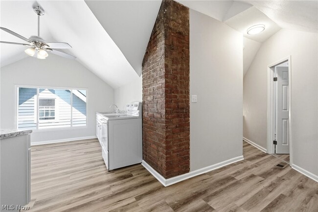 Building Photo - 1293 Jackson Ave