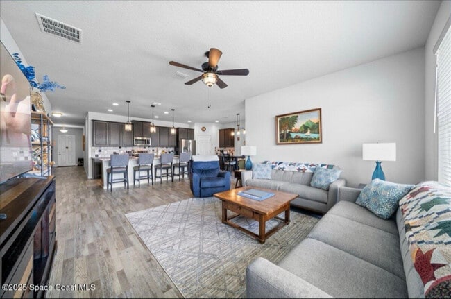 Building Photo - 4477 Trovita Cir