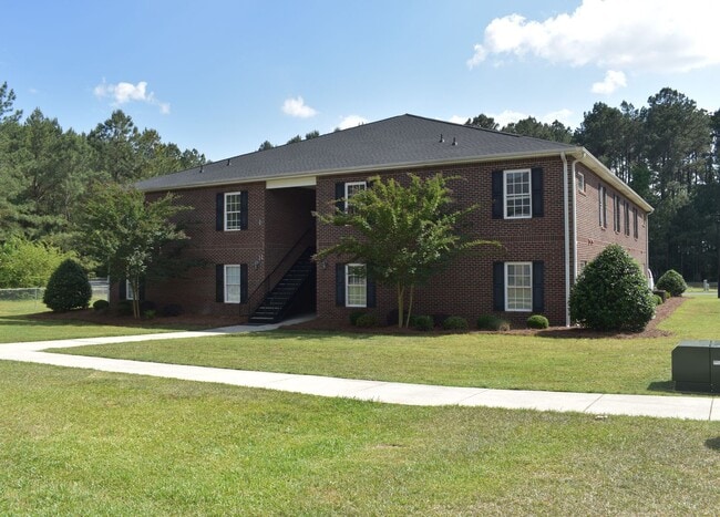 Building Photo - 3 Bed 3 Bath Apartment at University Park