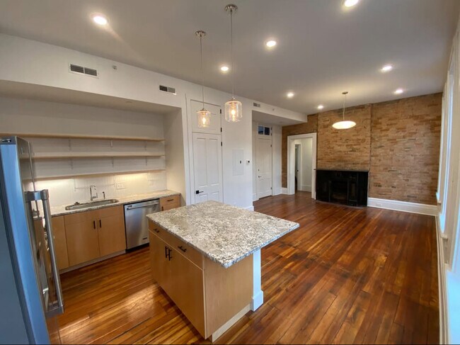 Building Photo - 1928 Colerain Ave