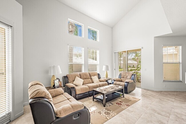 Foto del edificio - 10451 SW Academic Way