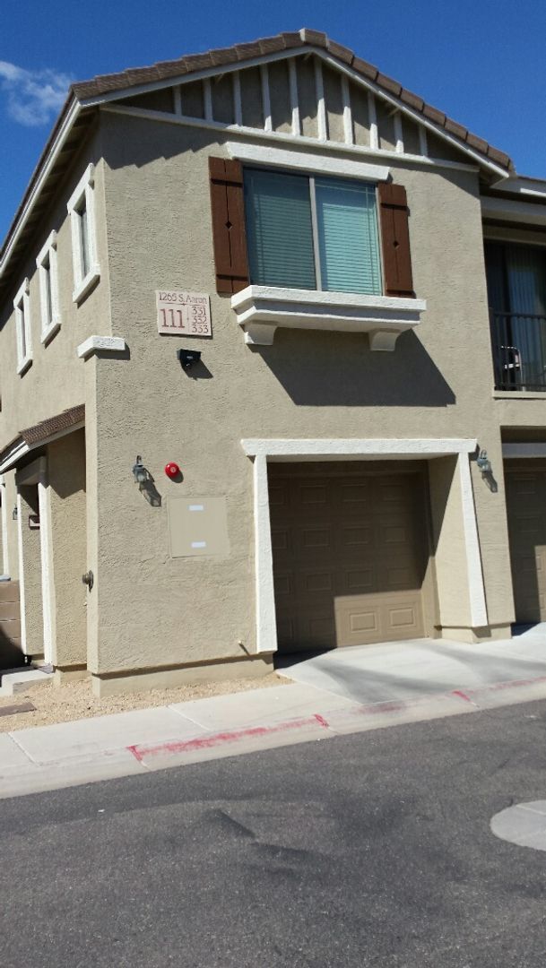 Foto del edificio - 2 bedroom /2 bath with a garage located in the  Popular Muirfield Village Townhomes