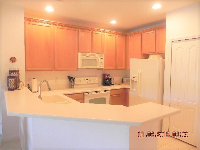 Building Photo - Beautiful Townhome, Victoria Pines, E Orlando