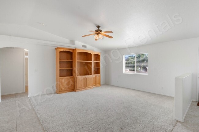 Building Photo - YOUR DREAM HOME AWAITS!