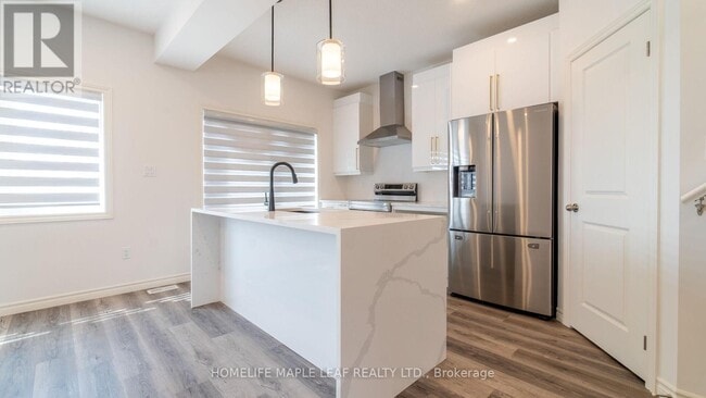 Building Photo - 3911 Auckland Ave.