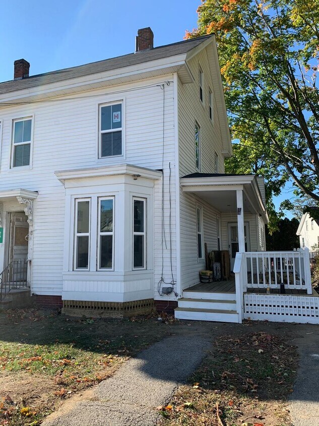 Primary Photo - 27 School St