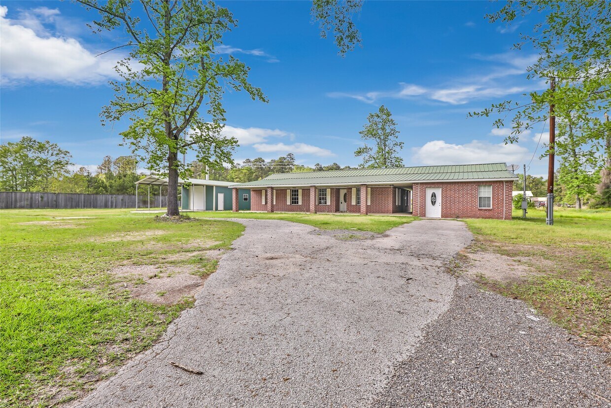 Primary Photo - 27311 Kingport Dr