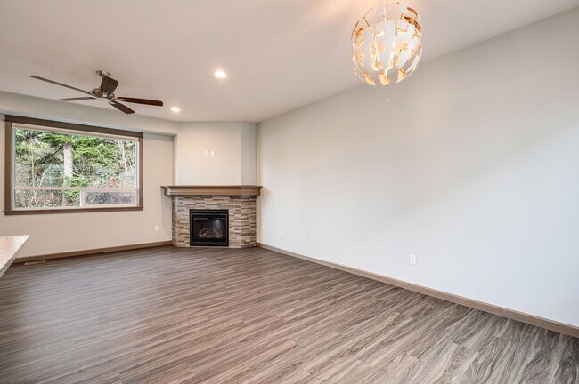 Foto del edificio - 7109 Rainier Dr