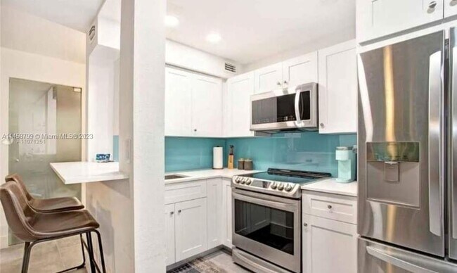 Foto del edificio - 1720 NW N River Dr