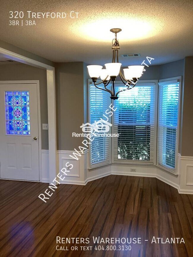 Building Photo - Cozy Home in Johns Creek with a flat fence...