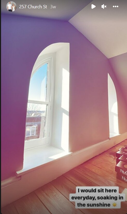 Aquí viene el sol - 257 Church St