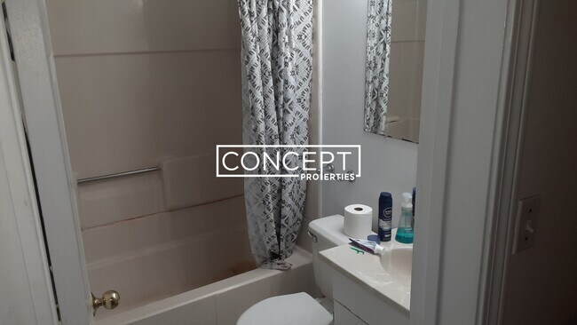 Building Photo - 22 St Cyprians Pl