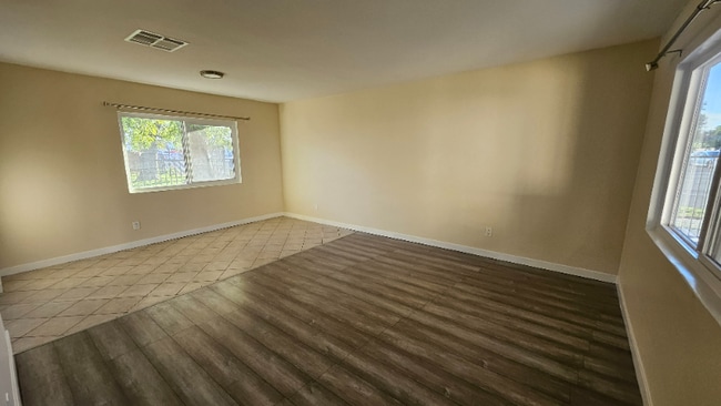 Building Photo - 7240 Woodman Ave