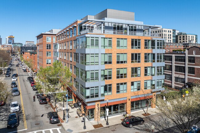 El 700 Harrison Avenue se encuentra en el submercado South End de Boston. - 700 Harrison Ave