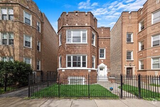 Building Photo - 7716 S Kingston Ave