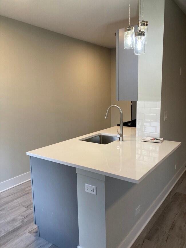 Foto del edificio - 369 Hazel Ave