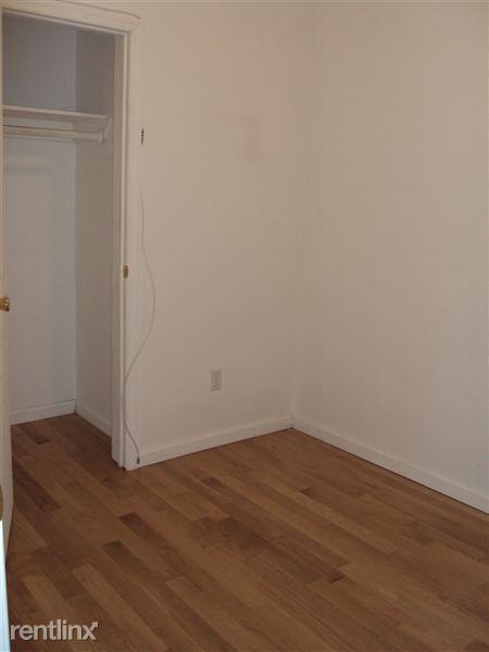 Building Photo - 310 E 22nd St