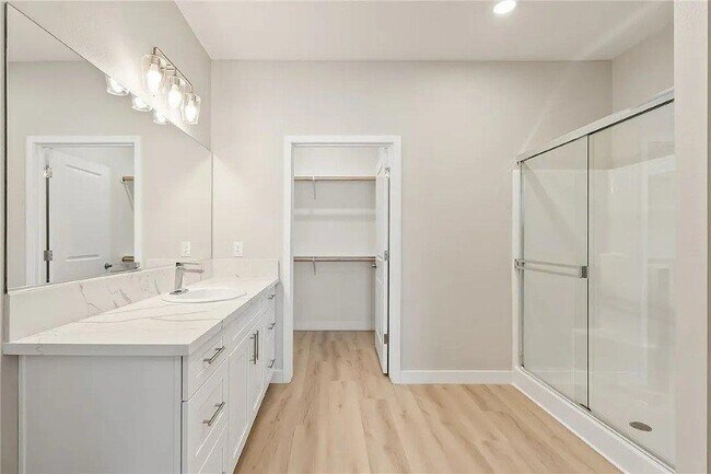 Foto del edificio - 3360 Landon Dr W