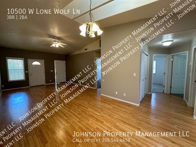 Foto del edificio - 10500 W Lone Wolf Ln
