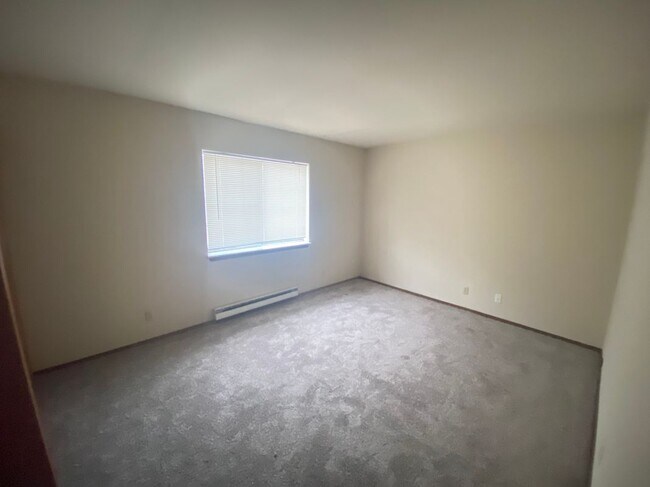 Foto del edificio - 302 Whispering Pines Way