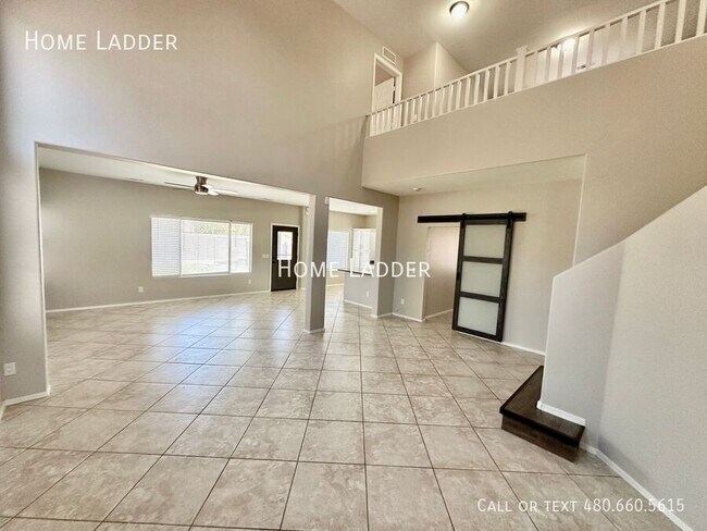 Foto del edificio - 4307 S Rim Ct