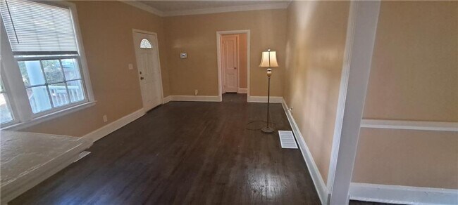 Foto del edificio - 1290 Cahaba Dr SW