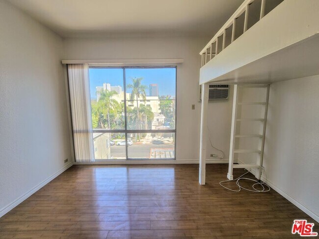 Foto del edificio - 1440 Veteran Ave