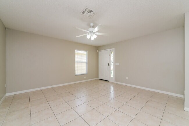 Building Photo - 213 Owenshire Cir