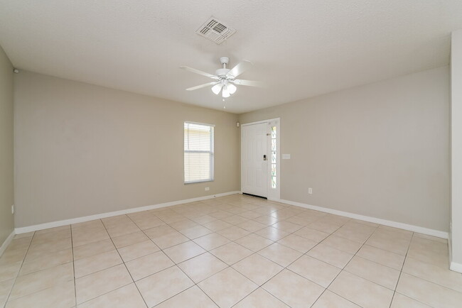 Foto del edificio - 213 Owenshire Cir