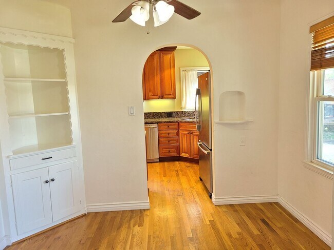 Foto del edificio - Raymond